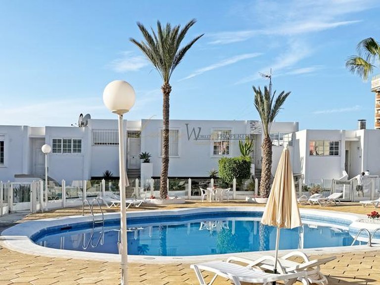 Apartment for Sale in Los Cristianos, Tenerife, España 14