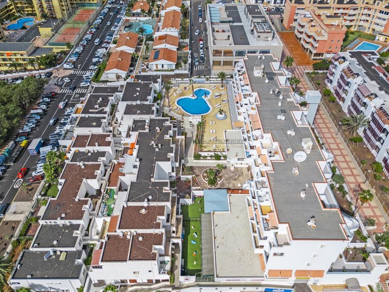 Apartment for Sale in Los Cristianos, Tenerife, España 16