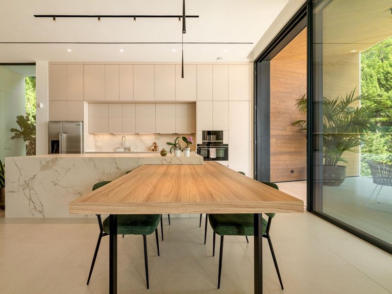 Villa for Sale in Marbella, Malaga 25