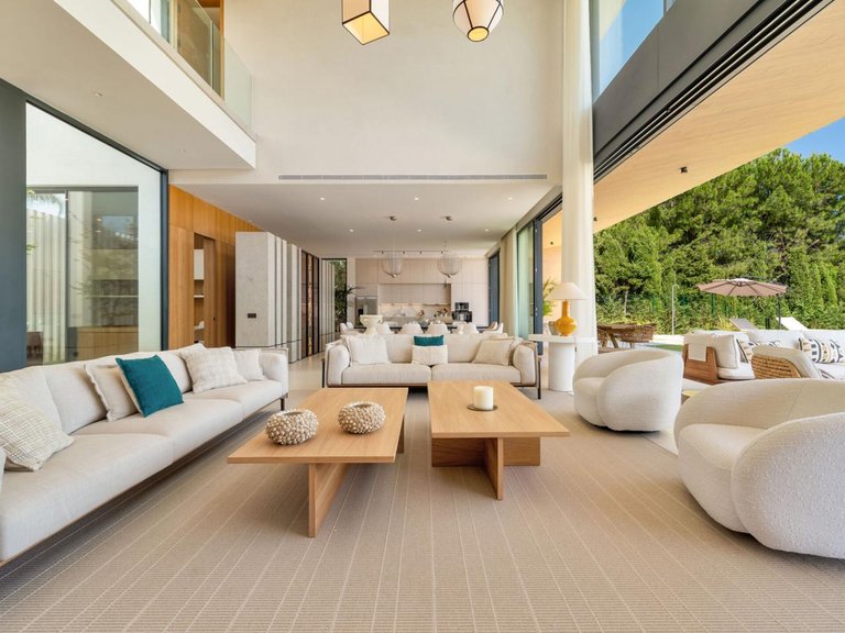 Villa for Sale in Marbella, Malaga 30