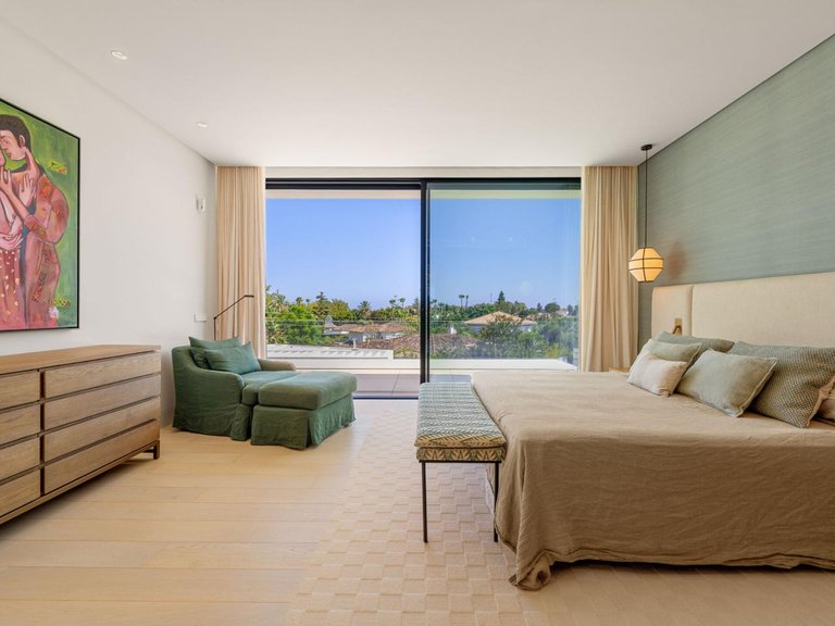 Villa for Sale in Marbella, Malaga 18