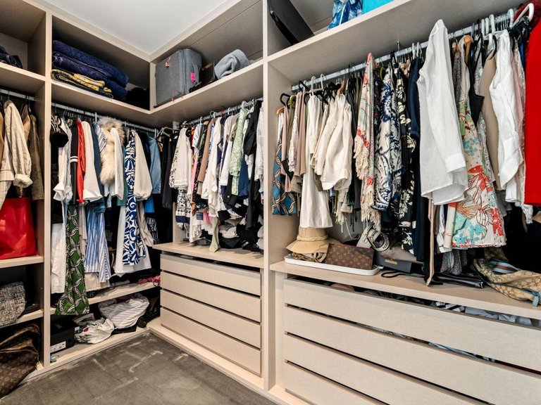 Apartment for Sale in Benahavís, Malaga 16