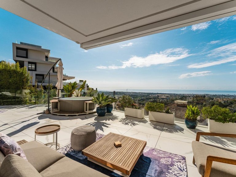 Apartment for Sale in Benahavís, Malaga 3