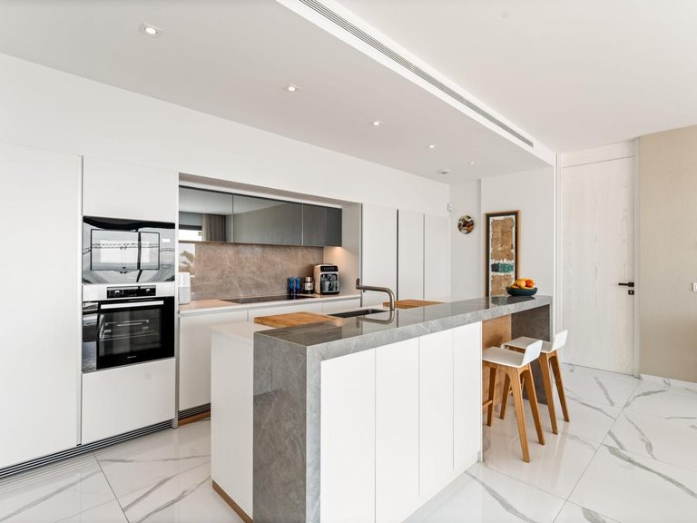 Apartment for Sale in Benahavís, Malaga 10