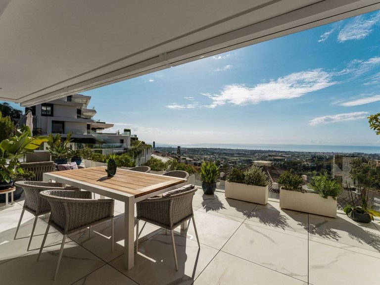 Apartment for Sale in Benahavís, Malaga 4