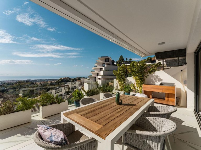 Apartment for Sale in Benahavís, Malaga 18