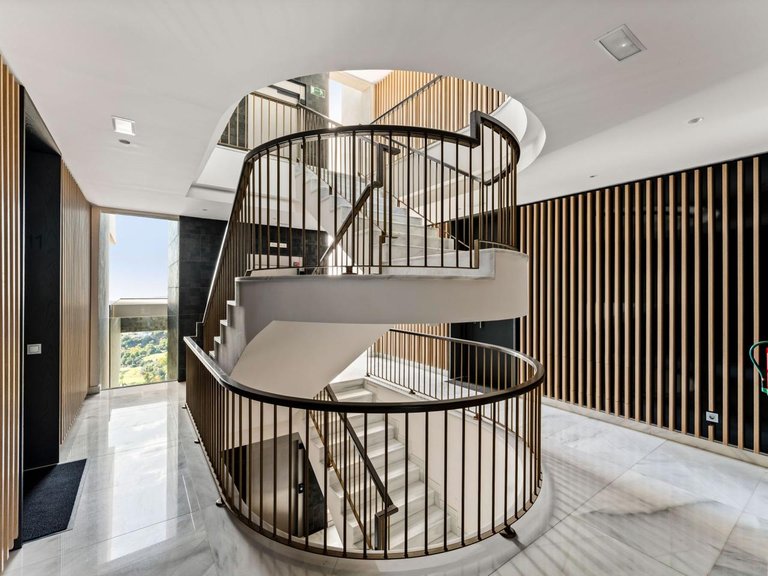 Apartment for Sale in Benahavís, Malaga 28