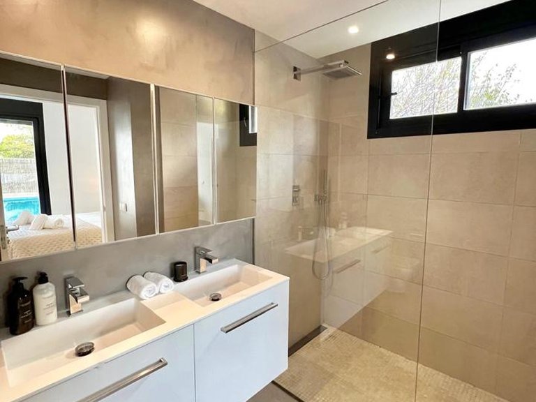 Villa for Sale in Ibiza, Balearic Islands 18