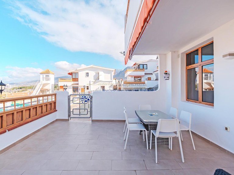 Apartment for Sale in Los Cristianos, Tenerife, España 5