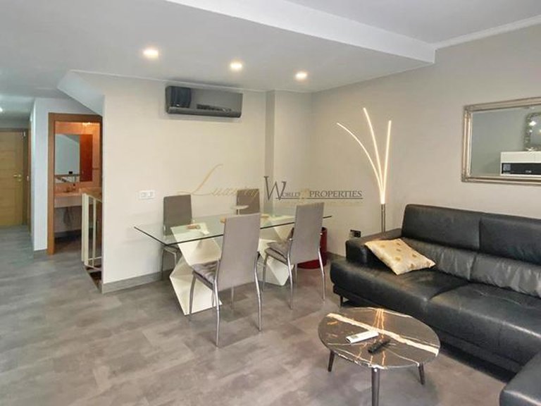 Villa for Sale in Costa Adeje, Tenerife, España 7