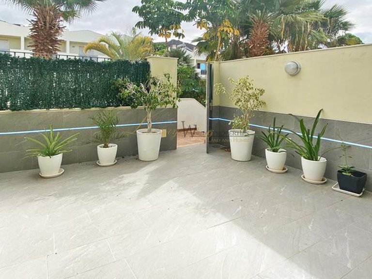 Villa for Sale in Costa Adeje, Tenerife, España 2