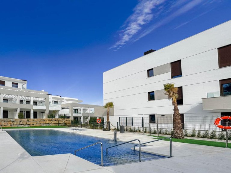 Penthouse for Sale in Estepona, Malaga 15