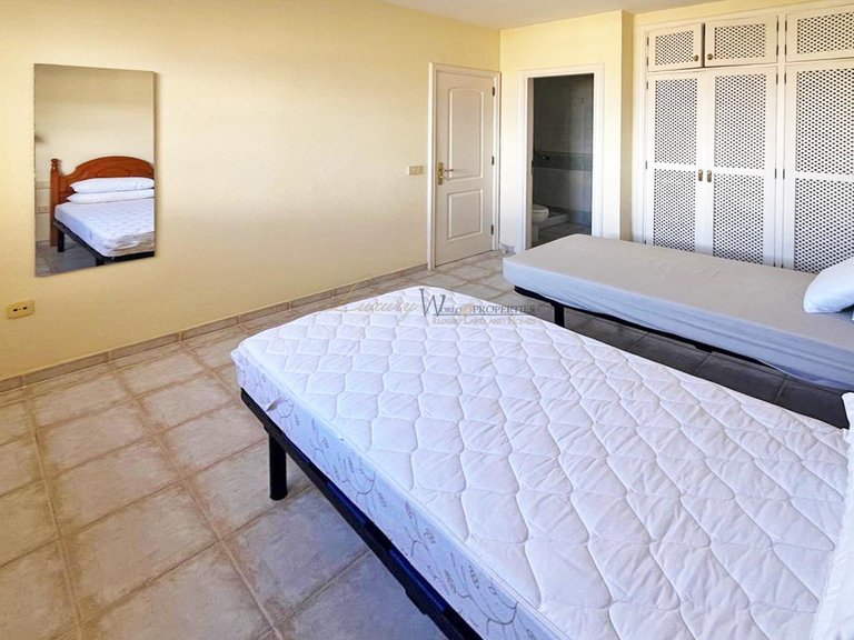 Apartment for Sale in Costa Adeje, Tenerife, España 11