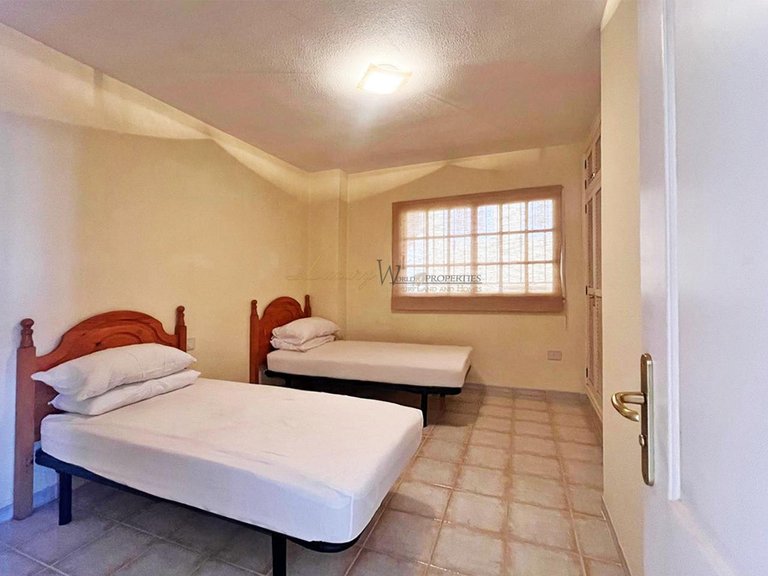 Apartment for Sale in Costa Adeje, Tenerife, España 13