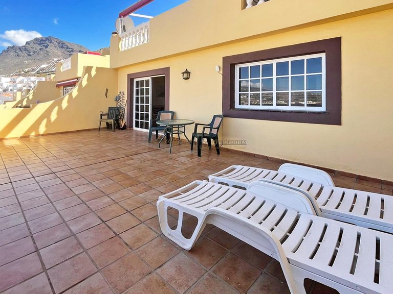Apartment for Sale in Costa Adeje, Tenerife, España 2
