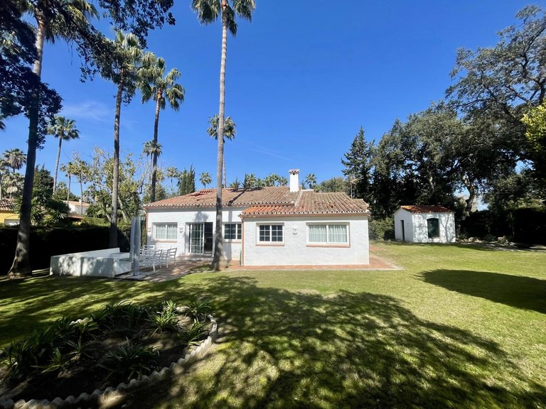 Villa for Sale in San Roque, Cadiz 41