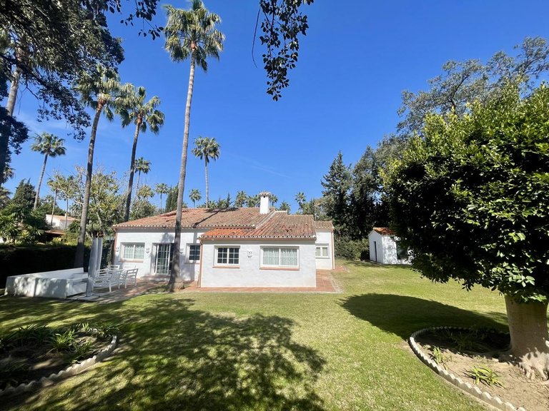 Villa for Sale in San Roque, Cadiz 40