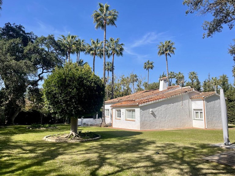 Villa for Sale in San Roque, Cadiz 45