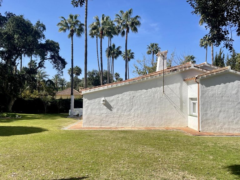 Villa for Sale in San Roque, Cadiz 44