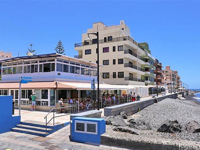Apartment for Sale in Las Galletas, Tenerife, España 11