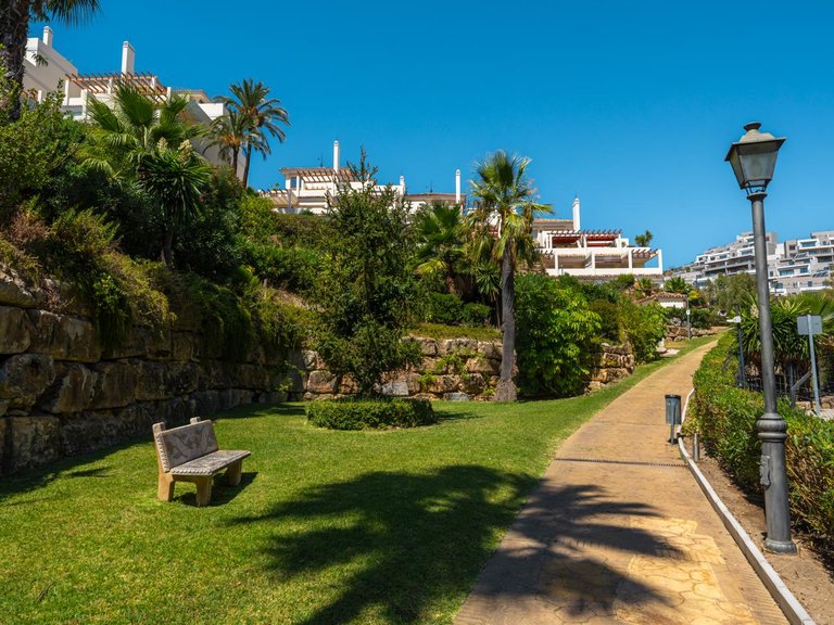 Apartment for Sale in Marbella, Malaga 25