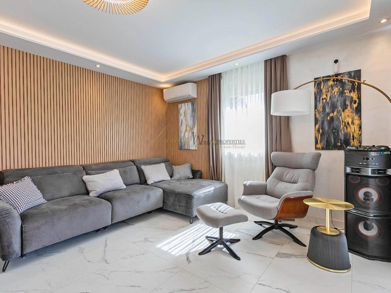 Villa for Sale in Amarilla Golf, Tenerife, España 11