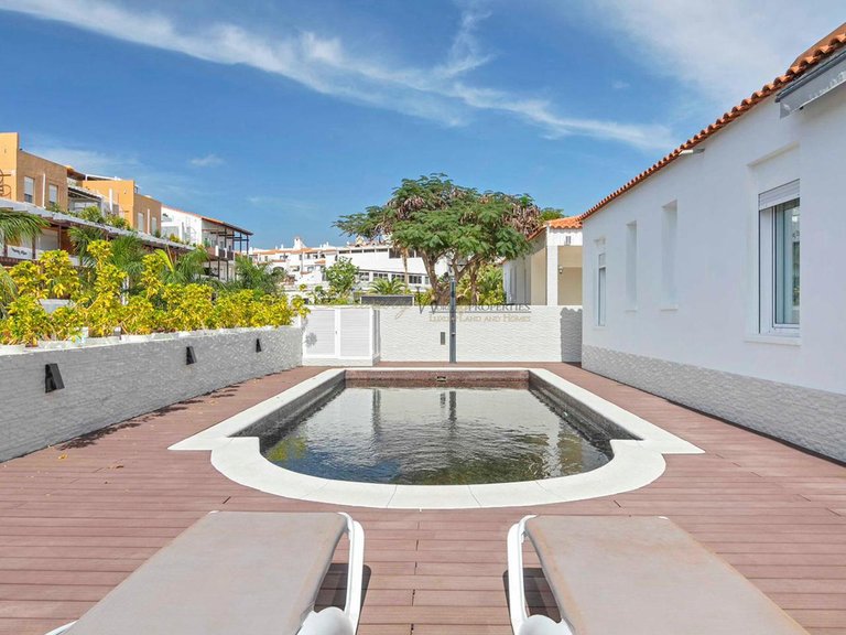 Villa for Sale in Amarilla Golf, Tenerife, España 6