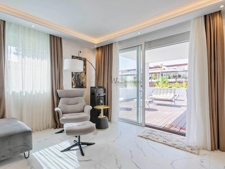 Villa for Sale in Amarilla Golf, Tenerife, España 10