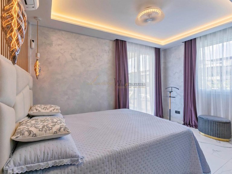 Villa for Sale in Amarilla Golf, Tenerife, España 16