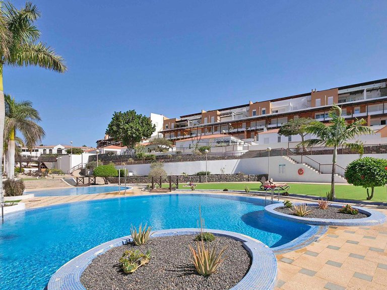 Villa for Sale in Amarilla Golf, Tenerife, España 32