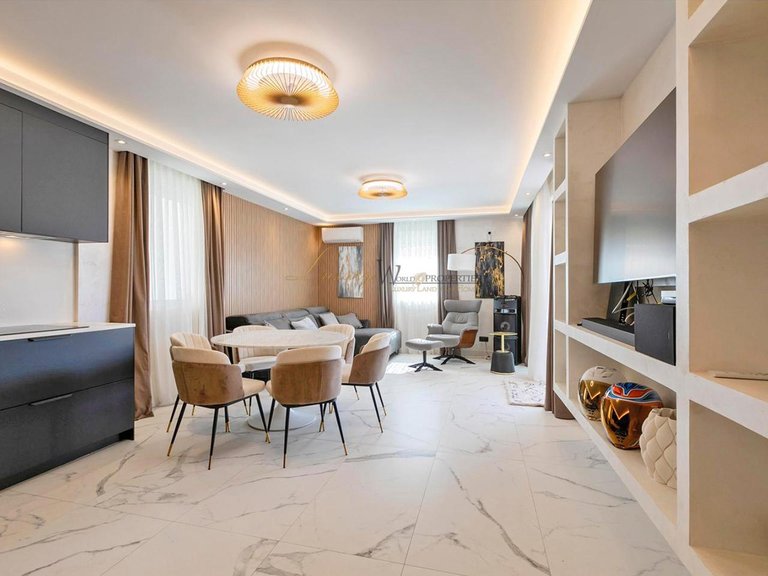 Villa for Sale in Amarilla Golf, Tenerife, España 1