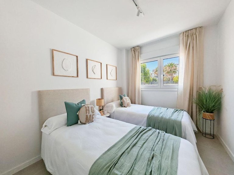 Apartment for Sale in Bel-air, Malaga 5