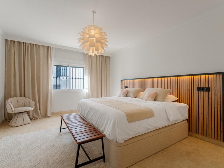 Apartment for Sale in Marbella, Malaga 12