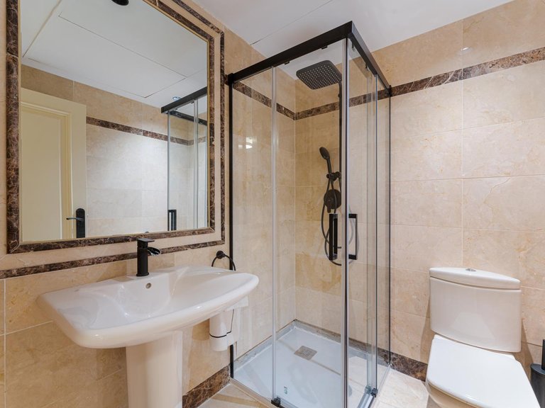 Apartment for Sale in Marbella, Malaga 17