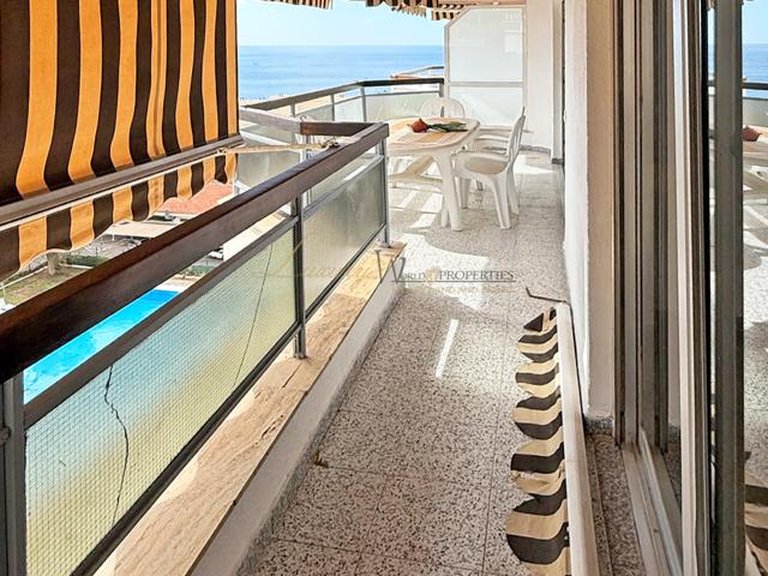 Apartment for Sale in Los Cristianos, Tenerife, España 15