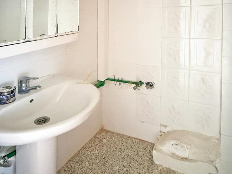 Apartment for Sale in Los Cristianos, Tenerife, España 16