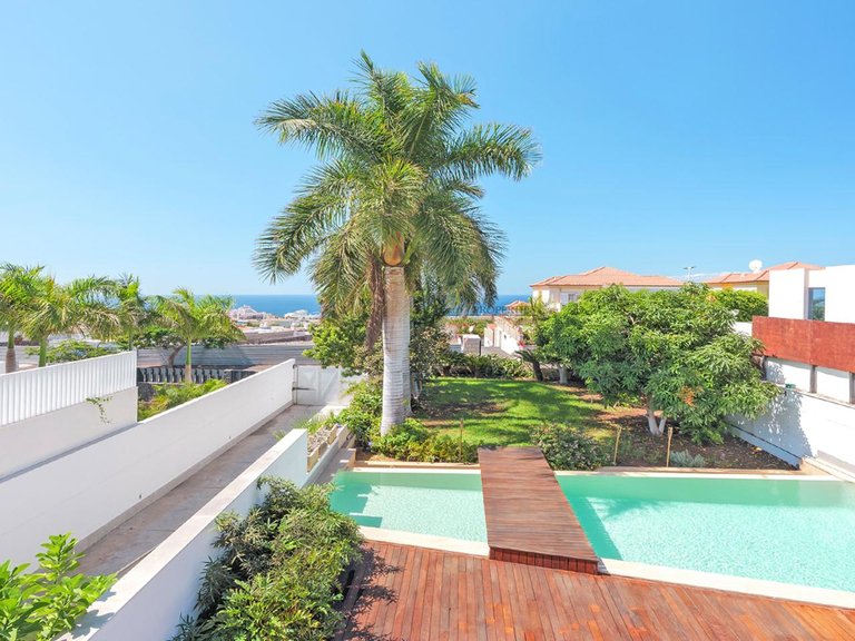 Villa for Sale in Costa Adeje, Tenerife, España 35