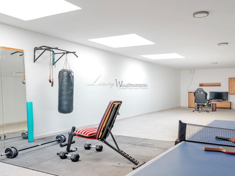 Villa for Sale in Costa Adeje, Tenerife, España 30