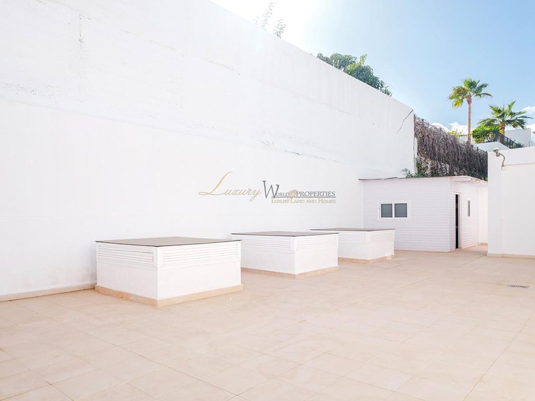Villa for Sale in Costa Adeje, Tenerife, España 34
