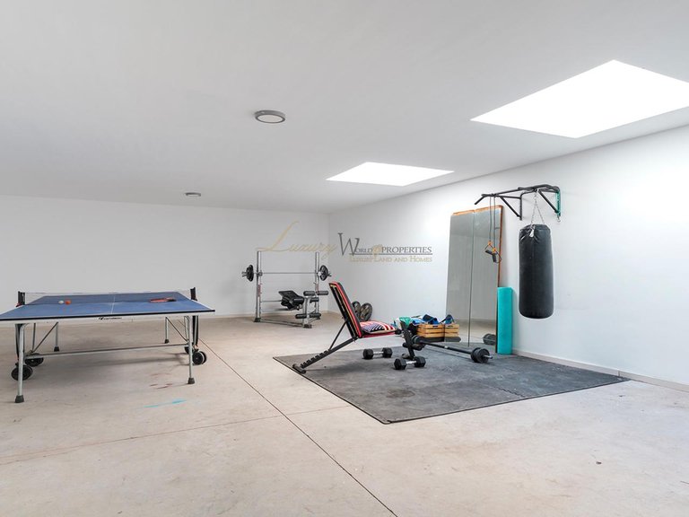 Villa for Sale in Costa Adeje, Tenerife, España 31