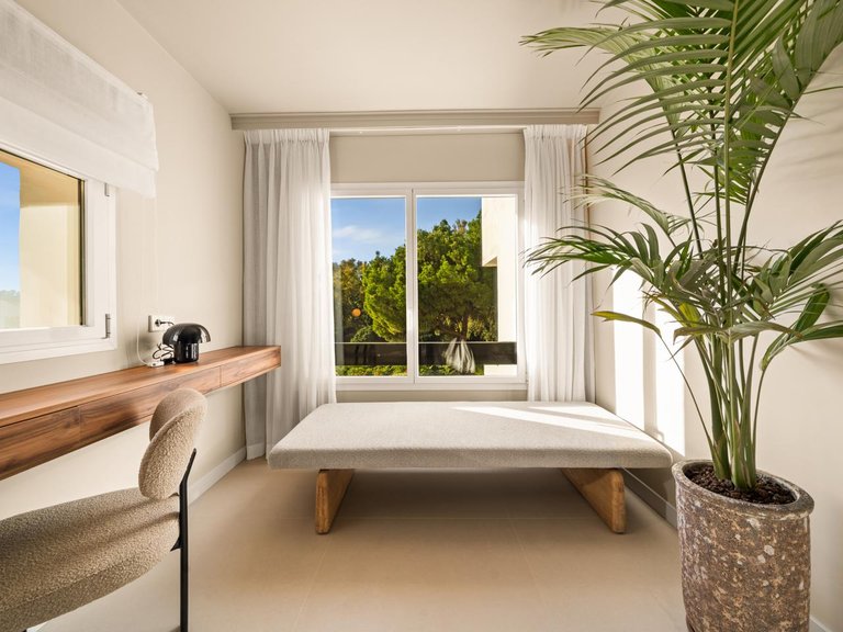 Town House for Sale in Benahavis, Malaga 34