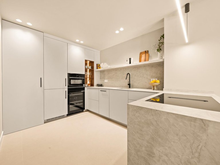 Town House for Sale in Benahavis, Malaga 20