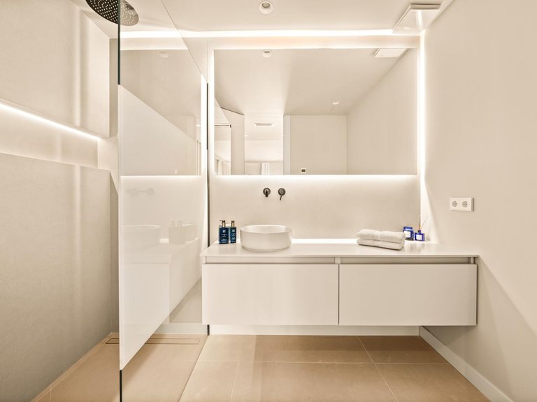 Town House for Sale in Benahavis, Malaga 21