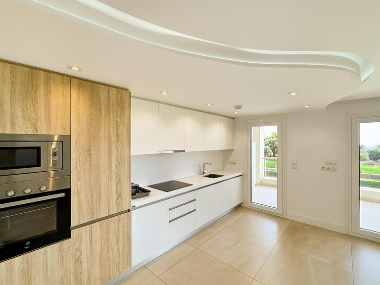 Apartment for Sale in San Roque, Cadiz 3