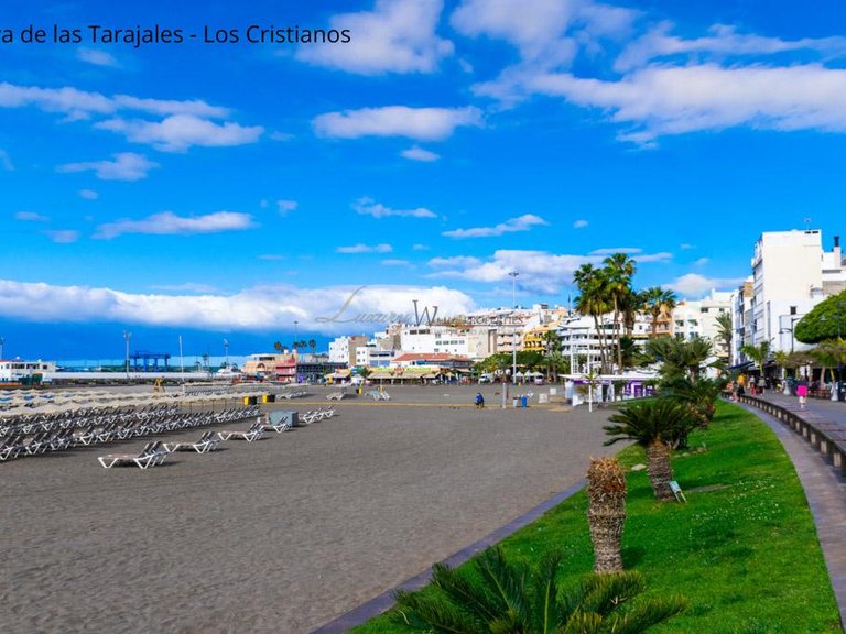 Apartment for Sale in Los Cristianos, Tenerife, España 12