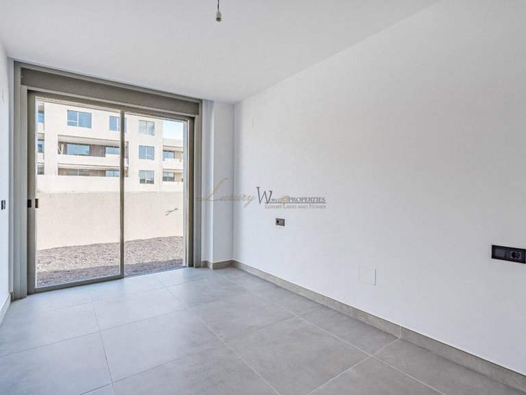 Apartment for Sale in La Tejita, Tenerife, España 8