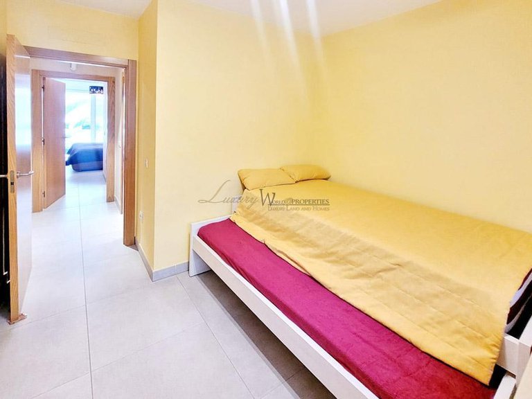 Apartment for Sale in Adeje, Tenerife, España 10