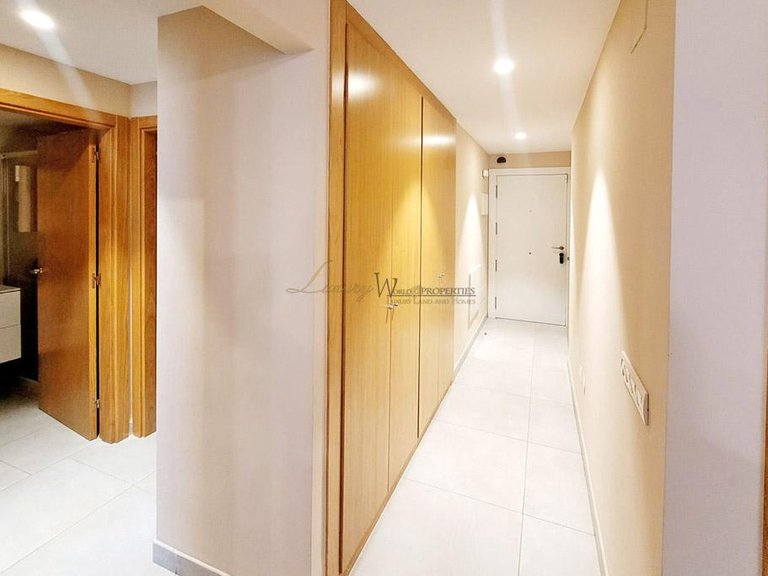 Apartment for Sale in Adeje, Tenerife, España 7