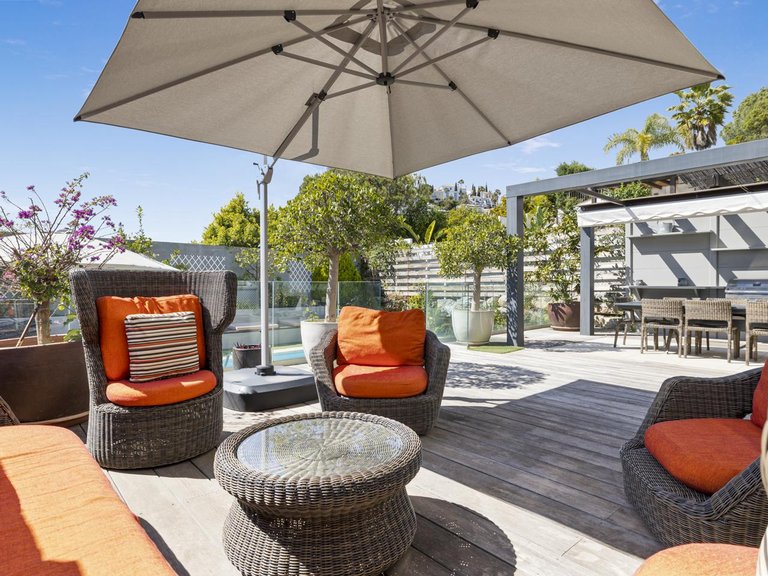 Town House for Sale in BenahavÍs, Malaga 19