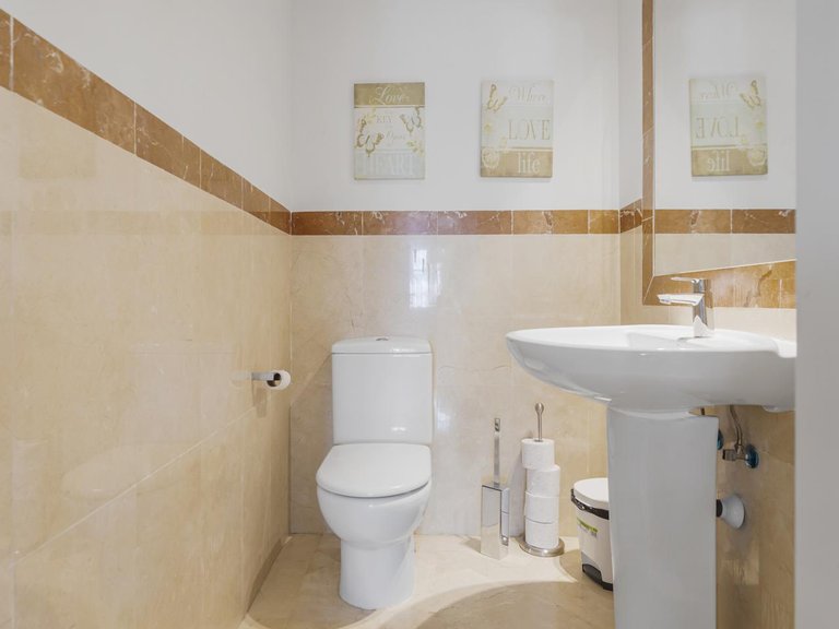 Town House for Sale in BenahavÍs, Malaga 15